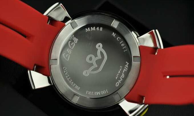 スタイリッシュな印象にGaGaMILANO ガガミラノ　華やかな雰囲気を演出する日本製クオーツ腕時計.