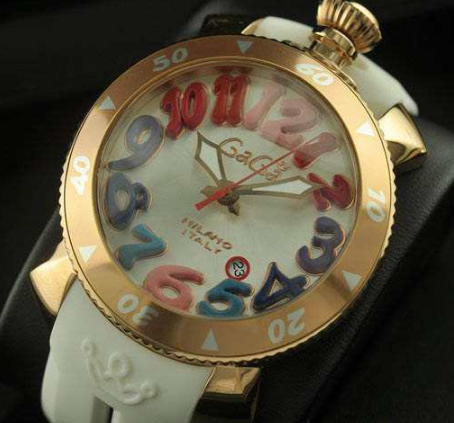 素敵な一品 gagamilano ガガミラノ 3針クロノグラフ 日付表示 夜光効果 回転ベゼル サファイヤクリスタル風防 メンズ 腕時計.