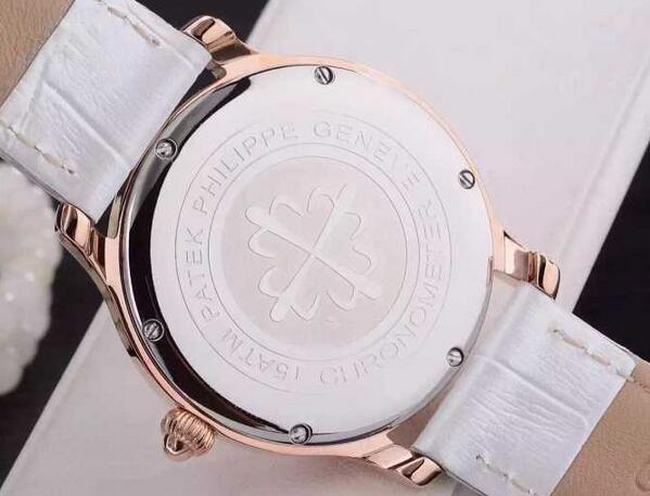 美しくエレガントな魅力的なパテックフィリップ スーパーコピー　人気の高い腕時計