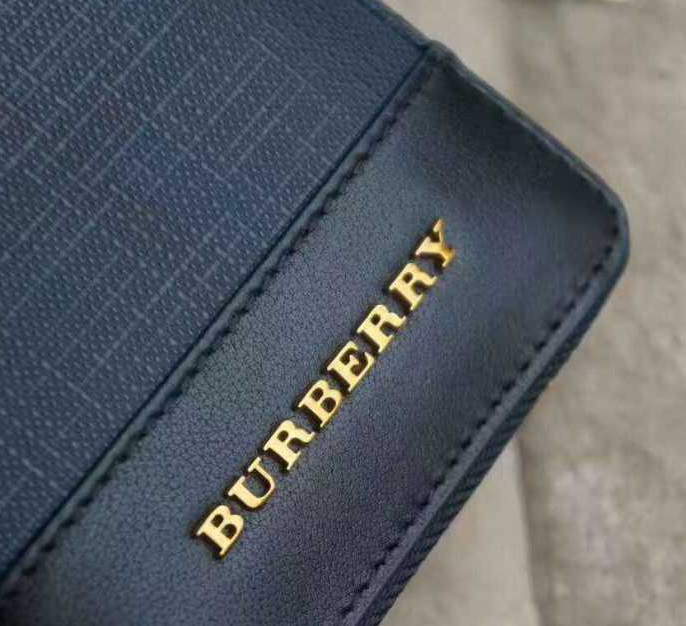 BURBERRY バーバリー 財布 偽物 メンズ ファスナー スモークドチェックレザー pvc ネイビー×ブラック.