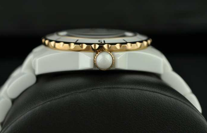 今季100%新品 シャネル 腕時計 コピーchanel j12 h2181 white ceramic unisex watchホワイト セラミック カップル＆女性用クオーツwatch