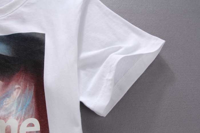 超激得新作登場SUPREMEシュプリームコピー 半袖tシャツ ロゴ付き 男女兼用 ブラック グレー ホワイト 多色