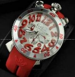 スタイリッシュな印象にGaGaMILANO ガガミラノ　華やかな雰囲気を演出する日本製クオーツ腕時計.