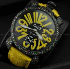 華美な一品　GaGaMILANO ガガミラノ腕時計　レザー ダイヤベゼル　2針 機械式（手巻き）/夜光効果　メンズ　腕時計　イエロー.