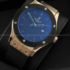 Hublotウブロ時計偽物 メンズ腕時計 自動巻き 3針クロノグラフ 日付表示 ラバー ゴールド