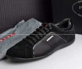 高評価の人気品PRADAプラダ コピー　スニーカー メンズ　レザー　シューズ　スポーツ　靴　ビジネス用　シューズ　ブラック　グレー　2色　
