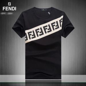 3色可選 上品シックなお品 絶大な人気を誇る FENDI フェンディ 半袖Tシャツ
