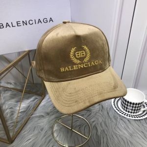 お買い得大人気必須のアイテムワイドレッドイエロブラックBALENCIAGAバレンシアガ スーパーコピー野球帽かっこいい