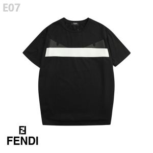 希少なアイテム 大注目されてるアイテム FENDI フェンディ半袖Tシャツ 2色可選