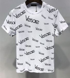 話題沸騰中の2019夏季新作 魅力の詰まったスタイル VERSACE ヴェルサーチ 半袖Tシャツ 2色可選