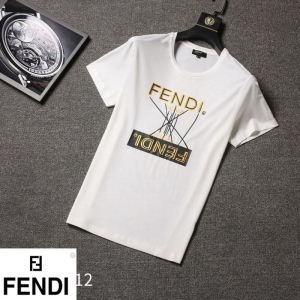 今シーズン最注目のトレンド FENDI フェンディ 半袖Tシャツ 3色可選 注目が集...