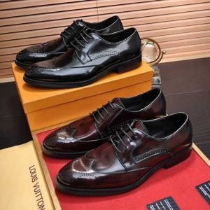 ヴィトン 靴 コピーLOUIS VUITTONお得100%新品お洒落流線型外観デザイ...