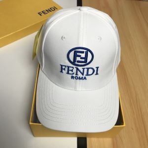 海外の顧客限定先行セール 話題沸騰中の2019夏季新作 フェンディ FENDI ベースボールキャップ 2色可選