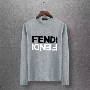 秋ファッションの主役となる一枚　FENDI スーパーコピー通販　圧倒的な高級感  フェンディコピーｔシャツ長袖　大切な方へのギフト