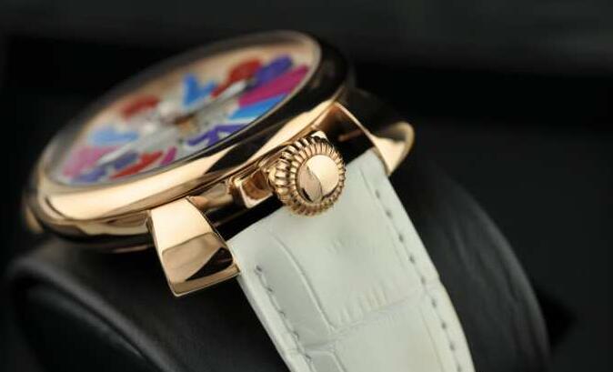 完成度を誇っているGaGaMILANO ガガミラノコピー 2針 機械式夜光効果ある腕時計.