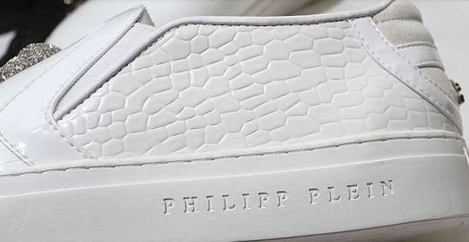 スタイリッシュな印象のPhilipp plein、フィリッププレイン 靴 コピーの2色選択可能の男女兼用スニーカー.
