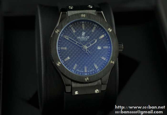 爆買い品質保証Hublotウブロスーパーコピー メンズ腕時計 自動巻き 3針クロノグラフ 日付表示 ラバー black