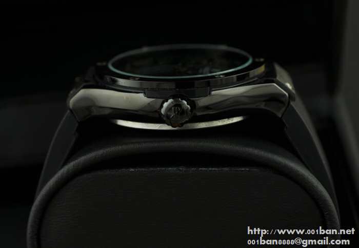 爆買い品質保証Hublotウブロスーパーコピー メンズ腕時計 自動巻き 3針クロノグラフ 日付表示 ラバー black