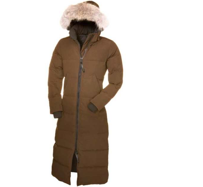 人気売れ中のカナダグース canada goose women whistler parka 7色選択 高品質 レディース ダウンジャケット.