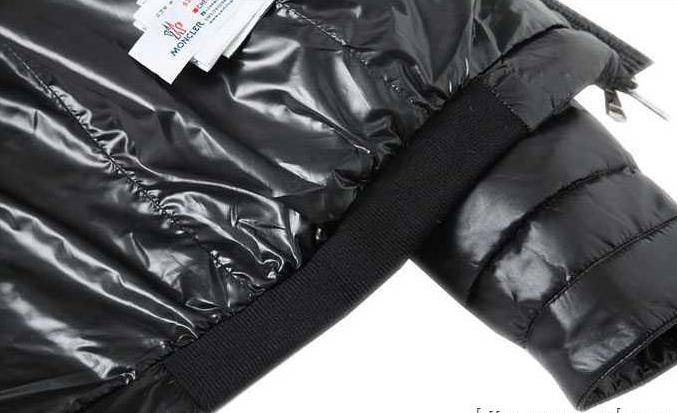 17 新作 moncler モンクレール メンズ サイズ ブラック*ホワイト コットン 長袖 ダウンジャケット.