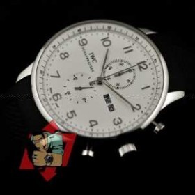 凄まじき存在感である 自動巻き IWC クオーツ メンズ腕時計　5針クロノグラフ 青文字盤　日付表示 レザーベルト 47mm