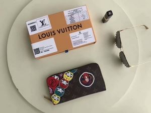 低価！！2018春夏の人気新品 LOUIS VUITTON ルイヴィトン 財布 ブラ...
