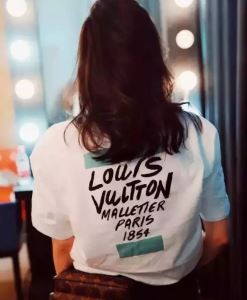 男女兼用のLOUIS VUITTONルイ ヴィトンコピーのファッション図案付きのホワイトクルーネック半袖Tシャツトップス通販品