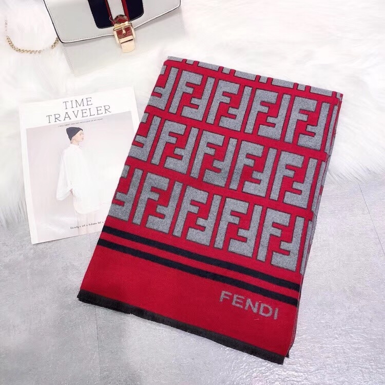 2018秋冬期間限定 FENDIフェンディ スカーフ 超人気高品質 4色可選 今季爆発的な人気