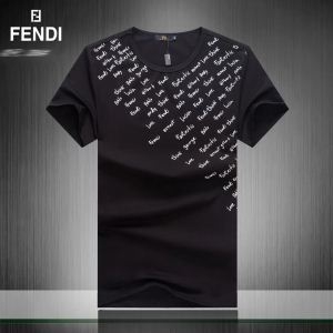 最新話題沸騰中 今季大人気のデザイン FENDI フェンディ 半袖Tシャツ 3色可選